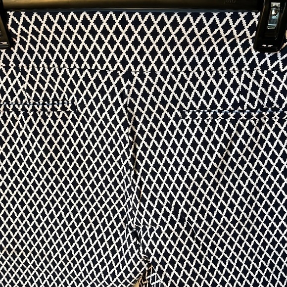 Charter Club Cropped Pants Black & White - Picture 7 of 14
